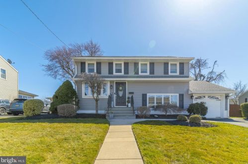 25 Kerr Dr, Trenton, NJ 08610-1009