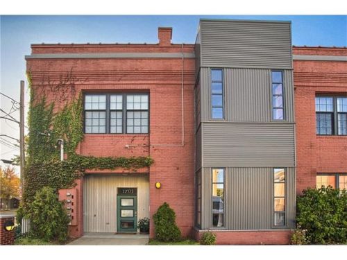 1701 Wharton St, Pittsburgh PA  15203-1736 exterior
