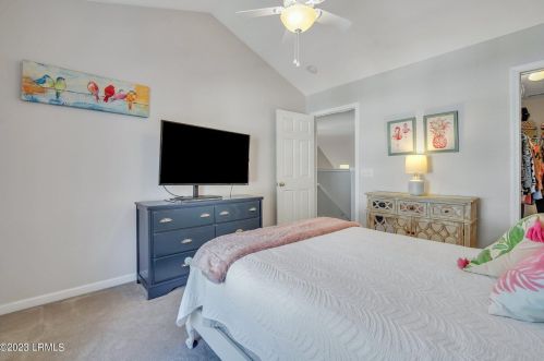 244 Cross Rd, Bluffton SC 29910-5131 exterior