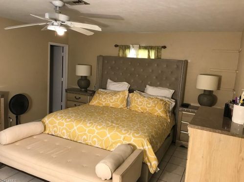 5449 Hunter Blvd, Naples FL 34116-5565 exterior