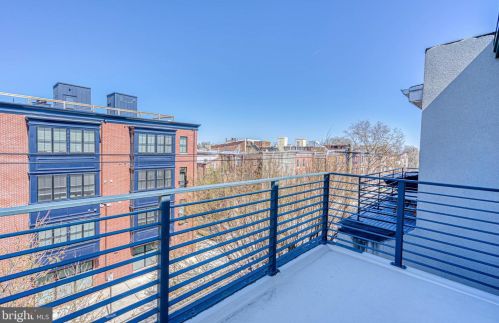 606 Christian St, Philadelphia PA 19147-2901 exterior