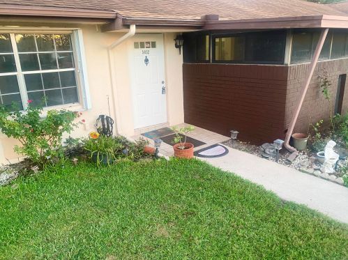 5832 Summerfield Ct, Fort Pierce, FL 34982-3909