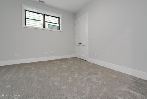 1943 Honore St, Chicago IL  60622-1044 exterior