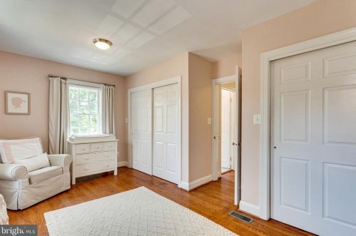 827 Royal St, Alexandria VA  22314-4340 exterior