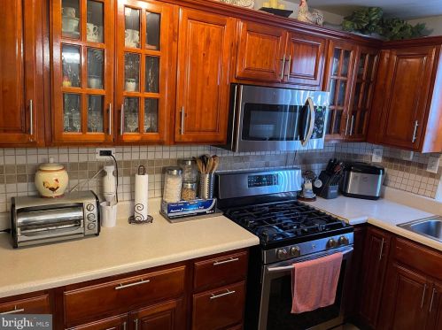 3203 Englewood St, Philadelphia PA 19149-1506 exterior