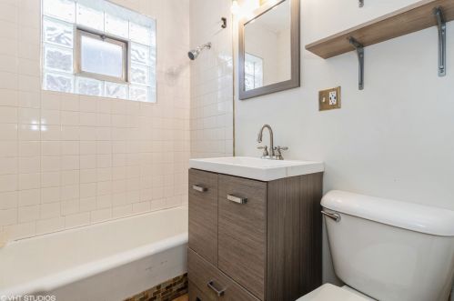 5312 California, Chicago IL 60625-3413 exterior