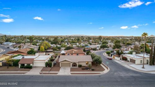 1458 Olympic Club Dr, Tucson AZ  85710-7250 exterior