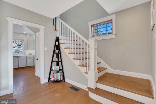 104 Morgan Ave, Riverton NJ 08077-1106 exterior