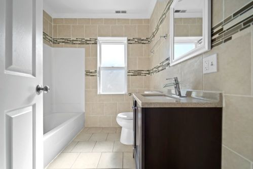 1908 5 Ave, Broadview IL 60153-3203 exterior