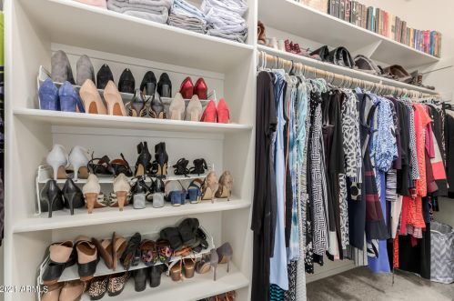 2834 Apollo Rd, Phoenix AZ  85041-5339 exterior