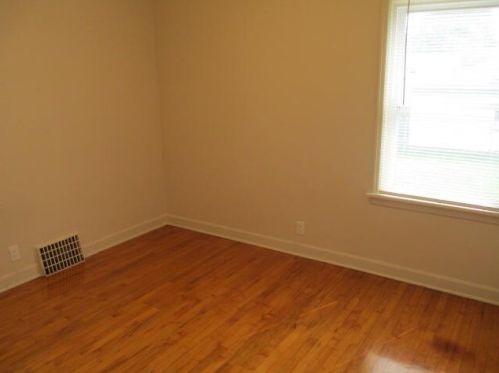 2840 48, Milwaukee WI 53220-2102 exterior