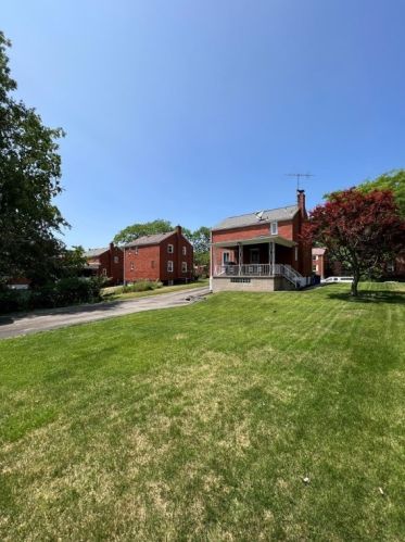 1546 Bellaire Pl, Pittsburgh PA 15226-1907 exterior