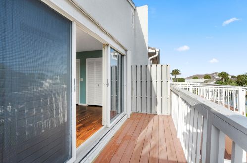 2500 Harbour Cv Dr, Fort Pierce FL 34949-1561 exterior