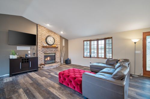 3301 Wagon Wheel Rd, Manitowoc WI 54220-8713 exterior