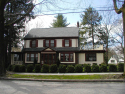 151 Valentine St, Newton, MA 02465-3029