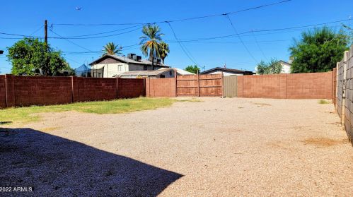 1138 Cocopah St, Phoenix AZ 85007-4046 exterior