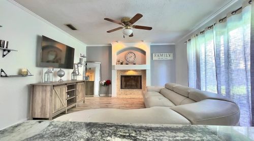 15703 Country Lk Dr, Tampa FL 33624-1514 exterior