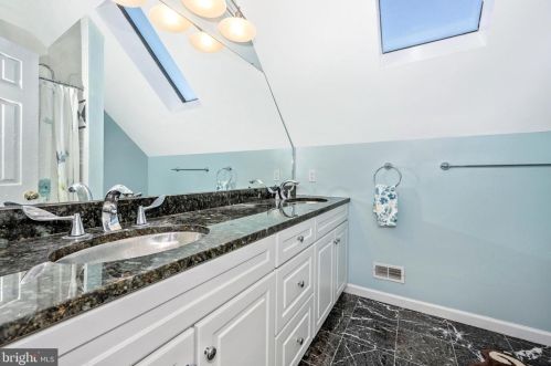 11340 Albermyrtle Rd, Rockville MD exterior