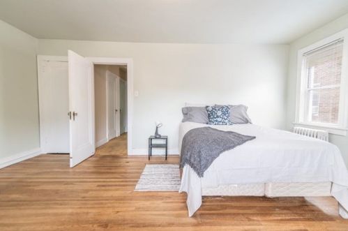 132 Mount Lebanon Blvd, Pittsburgh PA 15234-1243 exterior