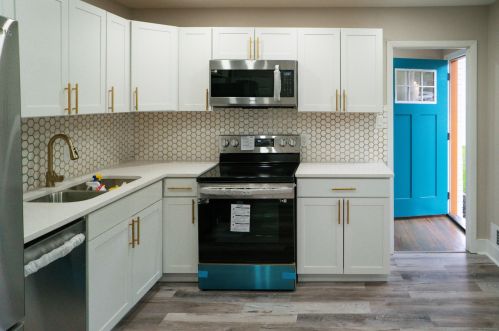 3949 Adamsville Dr, Atlanta GA  30331-3823 exterior