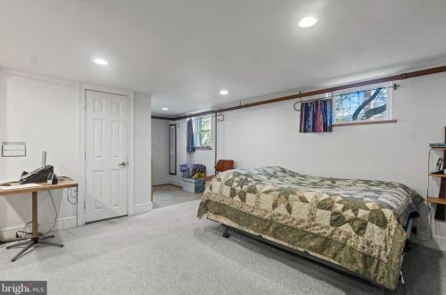 10 Argyle St, Rockville MD 20850-4417 exterior