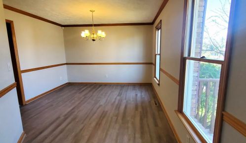 122 Jarod Dr, Moon Twp PA  15108-1187 exterior