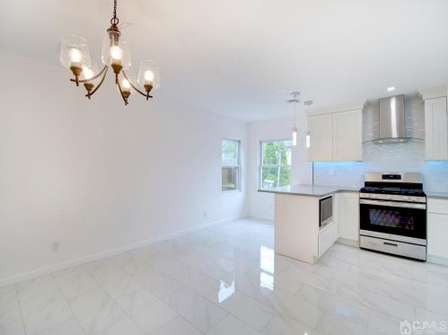 25 Sunrise Rd, Old Bridge NJ  08857-1435 exterior