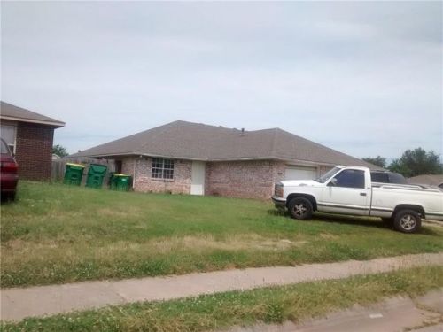 1128 Van Someren Pl, Springdale, AR 72764-5891