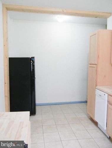 1924 4 St, Philadelphia PA 19122-2206 exterior