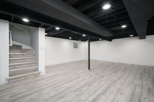 8951 Union Ave, Chicago IL  60620-2233 exterior