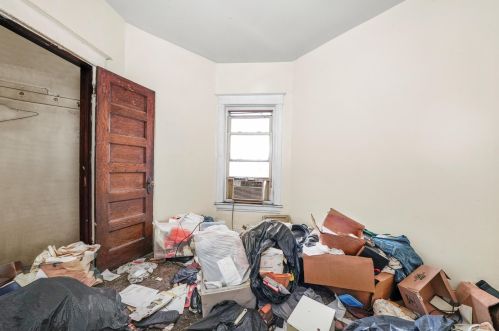 1918 Kedzie Ave, Chicago IL 60805-1646 exterior