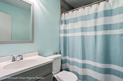 53 Harborage Ave, Berkeley Township NJ 08721-1871 exterior