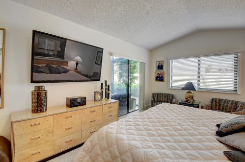 6172 Bay Is Dr, Boynton Beach FL exterior