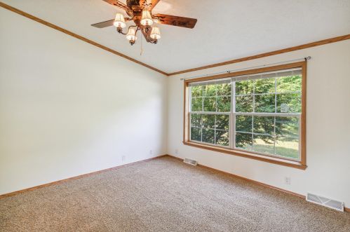 8649 12 St, Kalamazoo MI 49009-9085 exterior