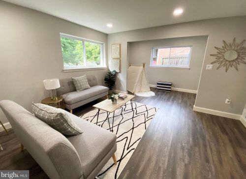 1604 Imperial Dr, Silver Spring MD 20902-3952 exterior