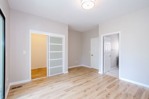 1516 69 Pl, Chicago IL 60637-4810 exterior