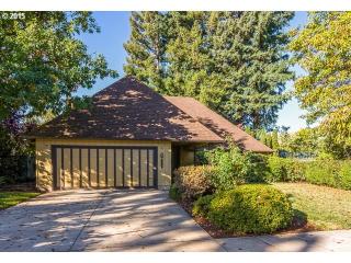 2730 Chuckanut St, Eugene OR  97408-7311 exterior