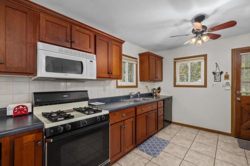 8721 Eulalie Ave, Saint Louis MO 63144-2002 exterior