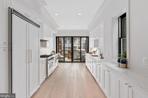 1744 T St, Washington DC 20009-7102 exterior