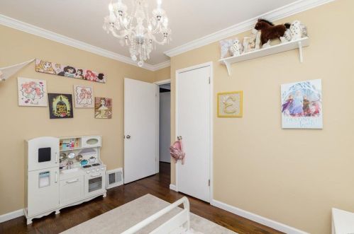 7148 Sharp Ave, Saint Louis MO 63116-3040 exterior