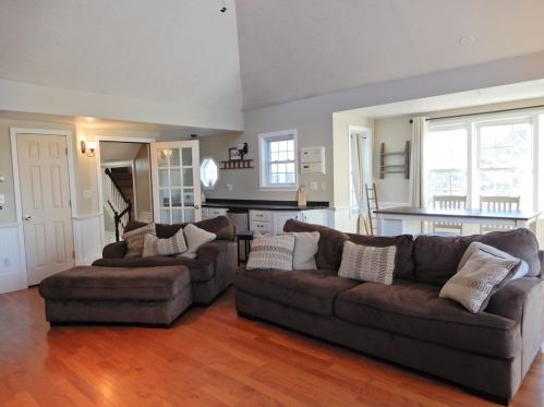 15 Monroe St, Ware MA 01082-1608 exterior