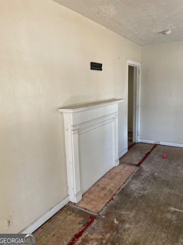 2725 Blount St, Atlanta GA 30344-3730 exterior