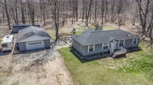 4348 112 St, Grant MI 49327-8774 exterior