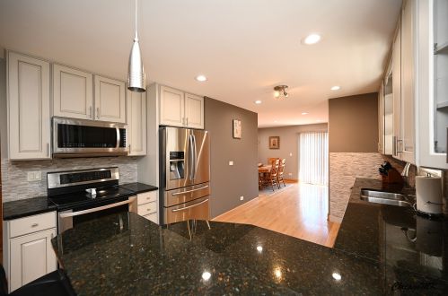 3807 Odell Ave, Chicago IL 60634-3404 exterior