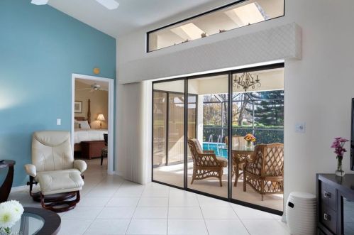 546 Countryside Dr, Naples FL 34104-6724 exterior