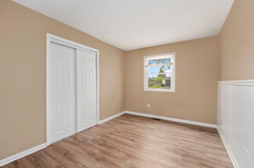 1237 Albert Dottavio Dr, Joliet IL 60431-1669 exterior