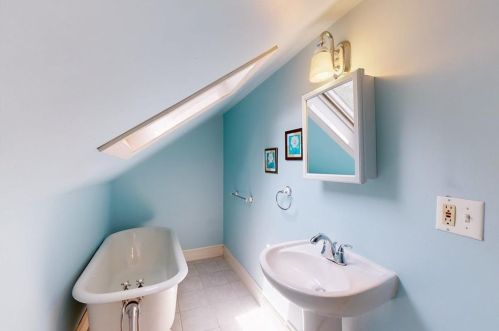 293 Doyle Ave, Providence RI 02906-3354 exterior