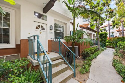 2919 Ballesteros Ln, Tustin CA  92782-1117 exterior