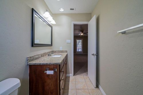 6911 Maple Fox Dr, Humble TX 77338-1426 exterior