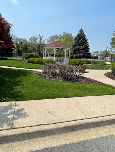 4227 76th St, Chicago, IL 60652-1382